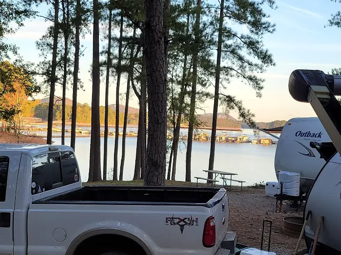 Holiday Harbor Campground Picture 9