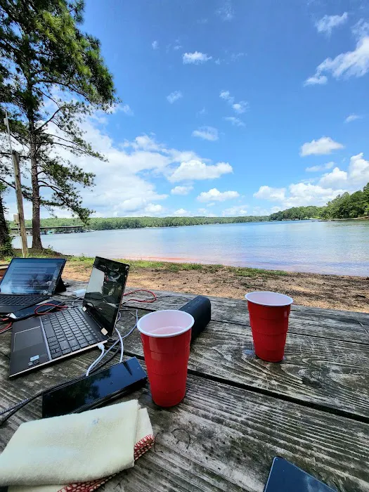 Holiday Harbor Campground Picture 7