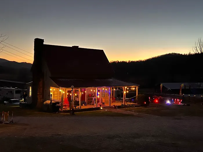 Skeenah Campground Picture 10