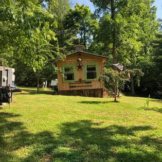 Hippie Hollow Campground Picture 5