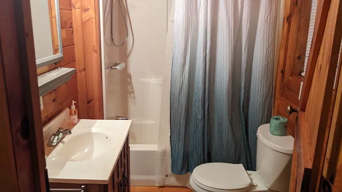 Hillside Hideaway Picture 6