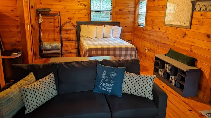 Hillside Hideaway Picture 1