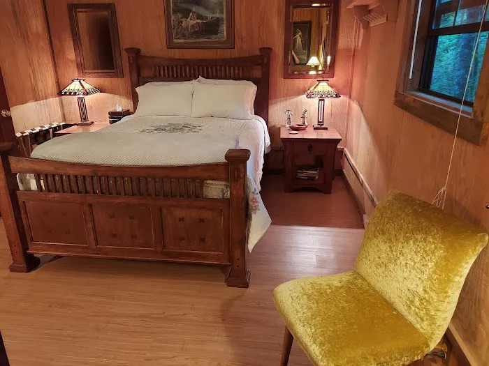 Starr Mountain Retreat Picture 1