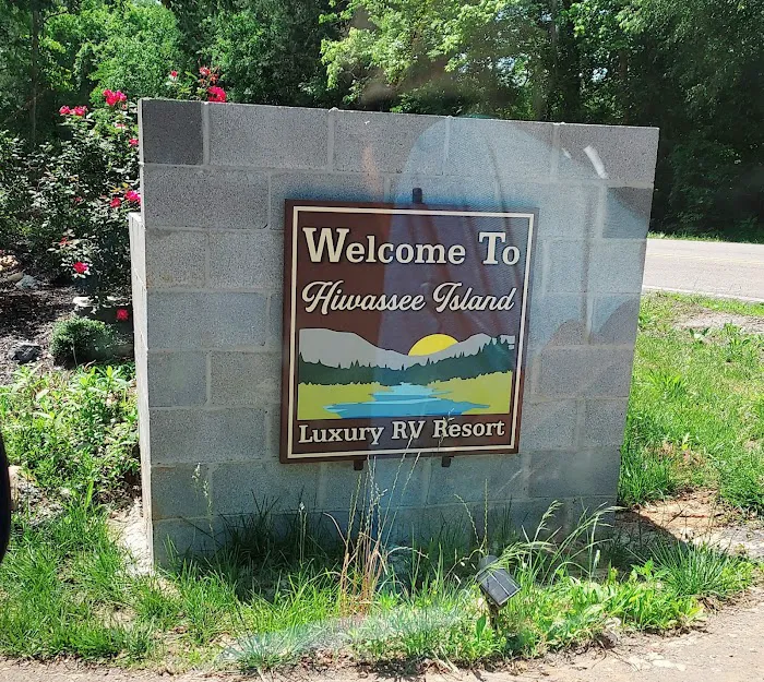 Hiawassee Island Luxury RV Resort Picture 7