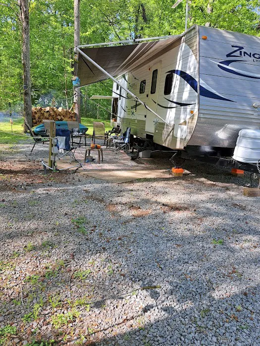 Armstrong Ferry Campground Picture 5