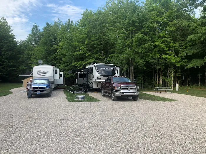 Chain of Lakes Camp (Six Mile Lake) Picture 9