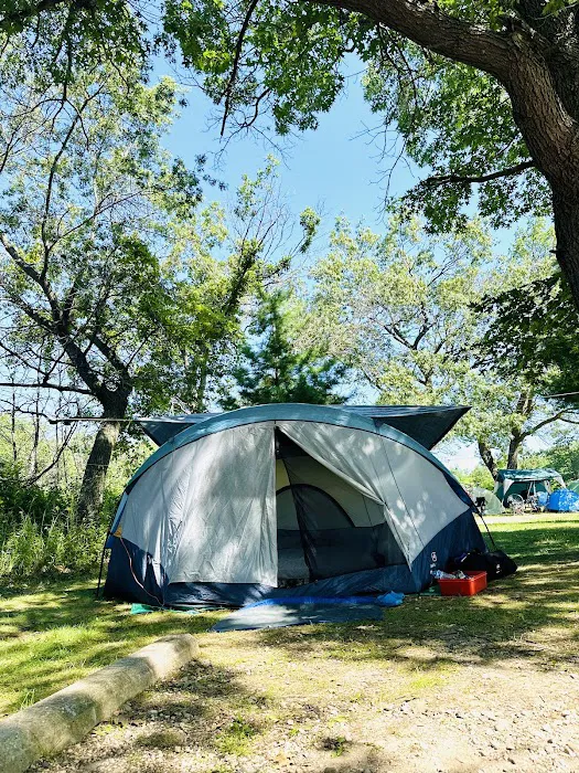 Adeline Jay Geo-Karis Illinois Beach State Park Permit Booth Picture 7