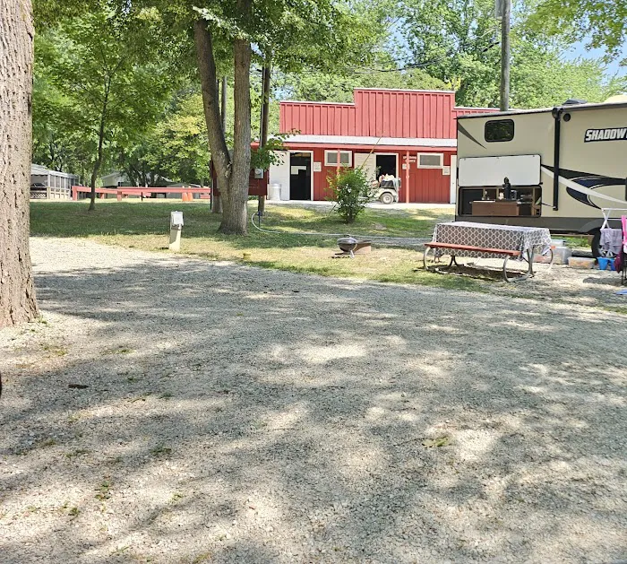 Fish Lake Beach Camping Resort Picture 7