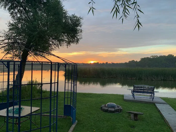 Fish Lake Beach Camping Resort Picture 9