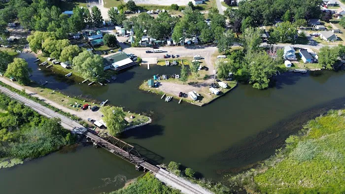 Manistee River RV Resort & Marina Picture 2