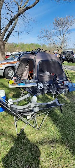 Riverview Park Campground Picture 3