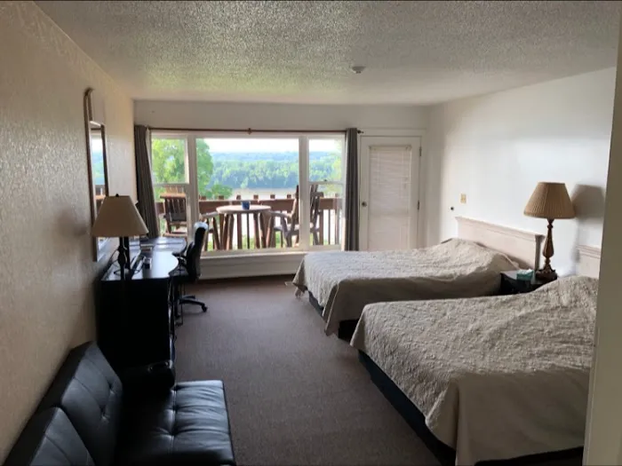 Cave-In-Rock State Park Cabins Picture 2