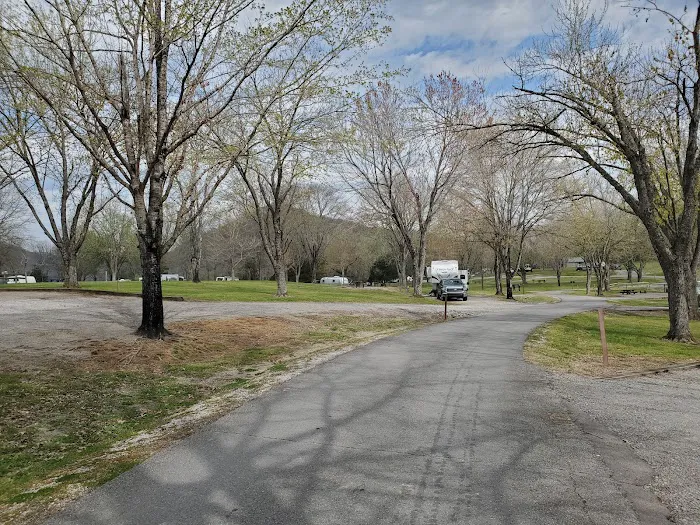 Defeated Creek Campground Picture 3