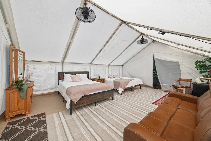 Tennessee Glamping Resort on Center Hill Lake Picture 4