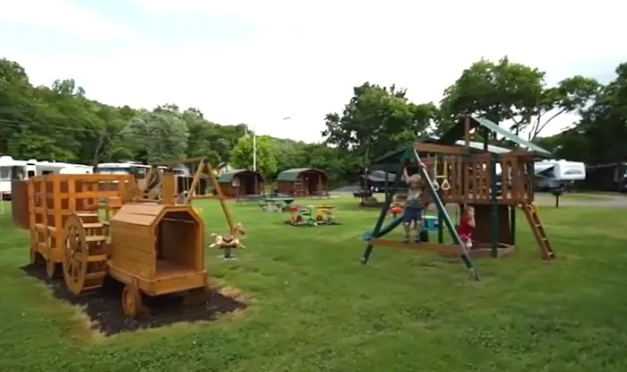 Nashville North RV Resort Picture 4