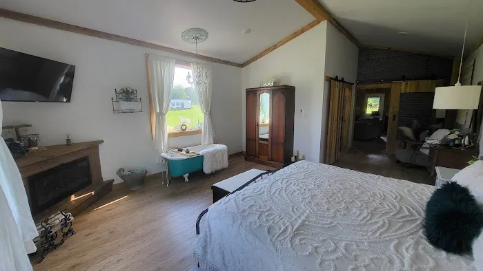 Hummingbird TINY Rental Picture 4