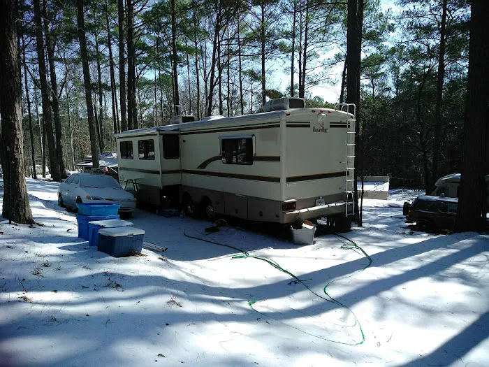 Lakepoint Campground Picture 5