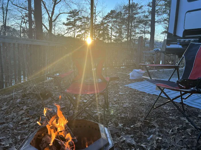 Red Top Mountain State Park Campground Picture 1