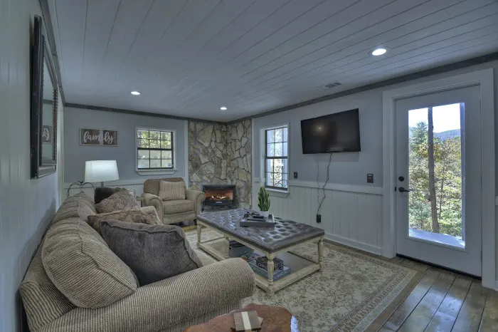 Little Creek Retreat Picture 5