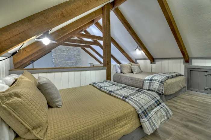 Little Creek Retreat Picture 10