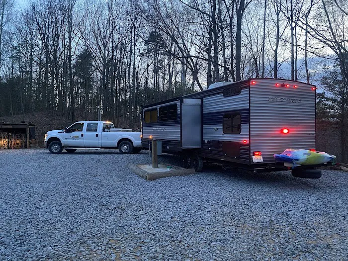 Smith Mountain Camping Picture 6