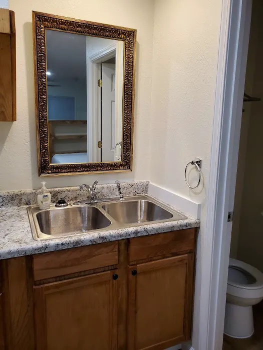 Bledsoe Forest Campground and Apartment Rentals Picture 2