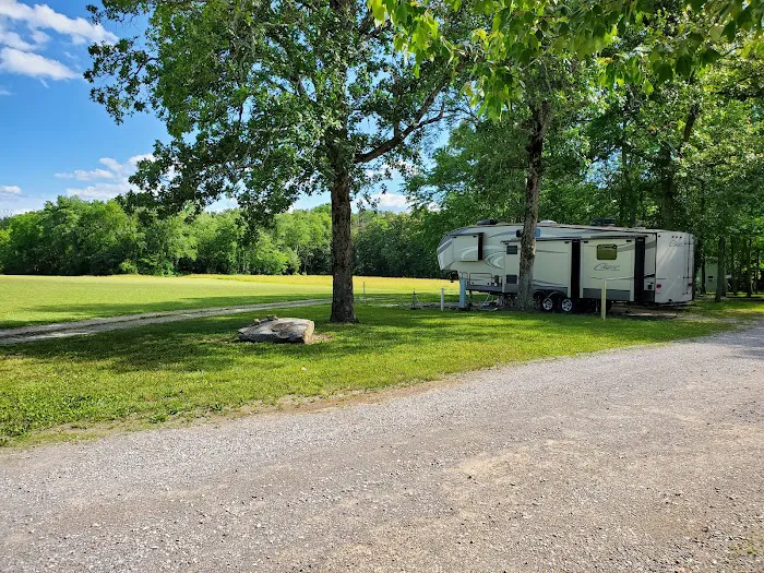 Bledsoe Forest Campground and Apartment Rentals Picture 6