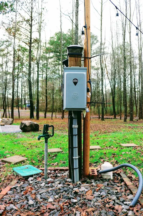 tiny HOUSE CAMPGROUND Picture 4