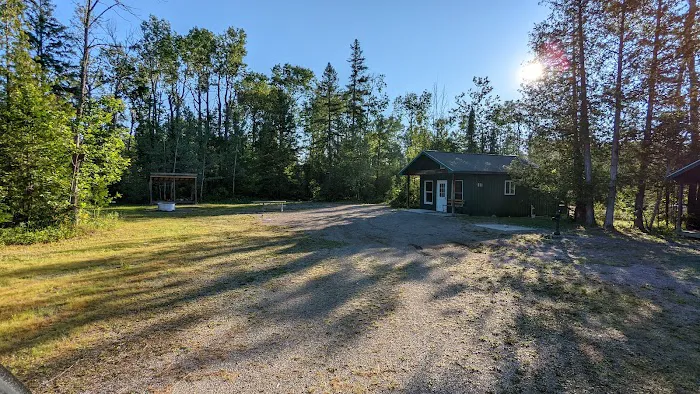 Cedar Haven Rustic Cabin Picture 3