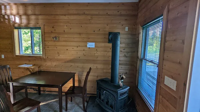 Cedar Haven Rustic Cabin Picture 4