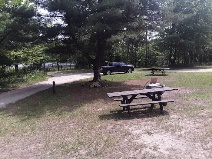 Garey Lake Trail Camp Picture 7