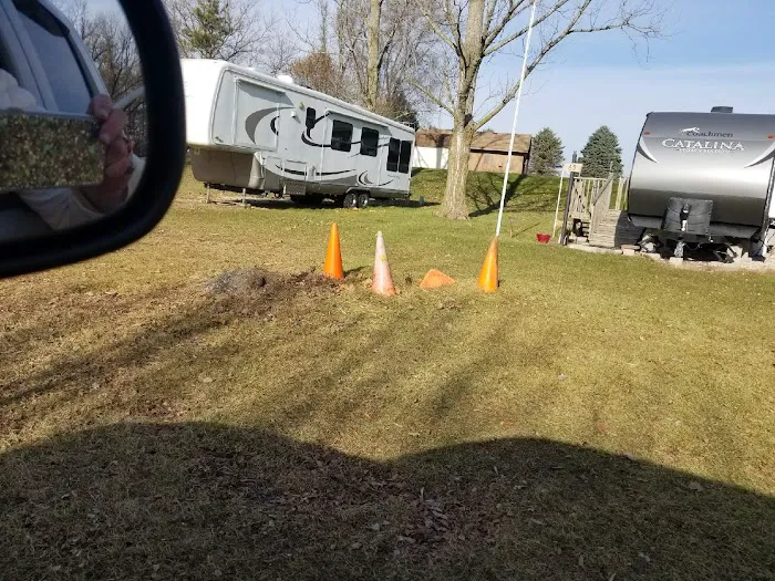 Lehman's Lakeside RV Resort Picture 8