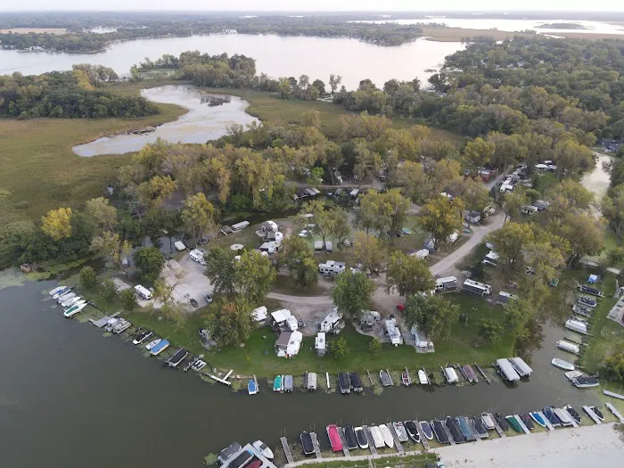 Smiths float-in-park Picture 1