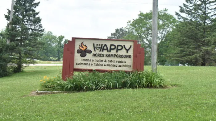Happy Acres Kampground Picture 4