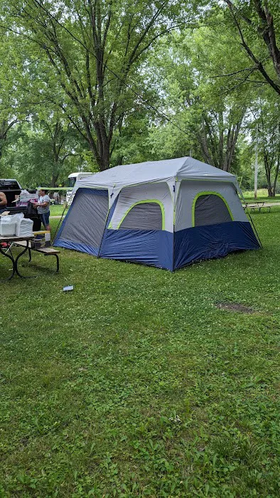 Holiday Acres Camping Resort Picture 9