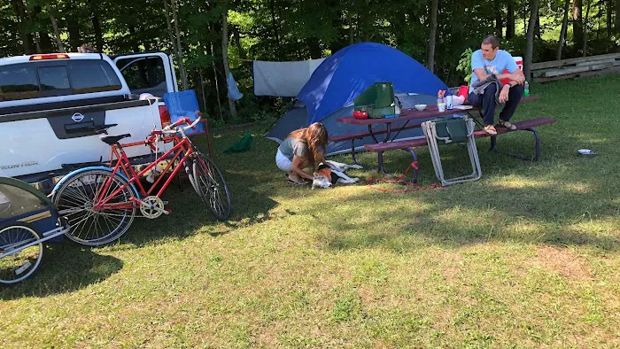 Llovely Meadows Campgrounds Picture 4