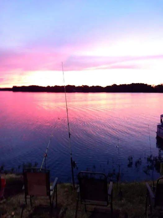 Lake Mattoon Campground & Marina Picture 8