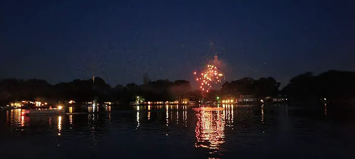 Campground East Picture 2