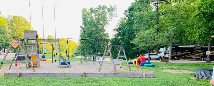 Camp Lakewood Campground Picture 8