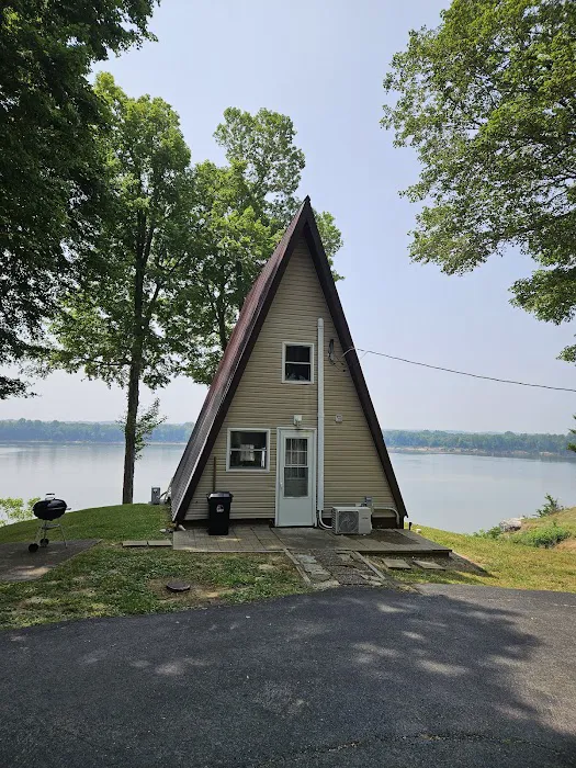 Cave-in Rock Kaylors Cabin B Picture 2