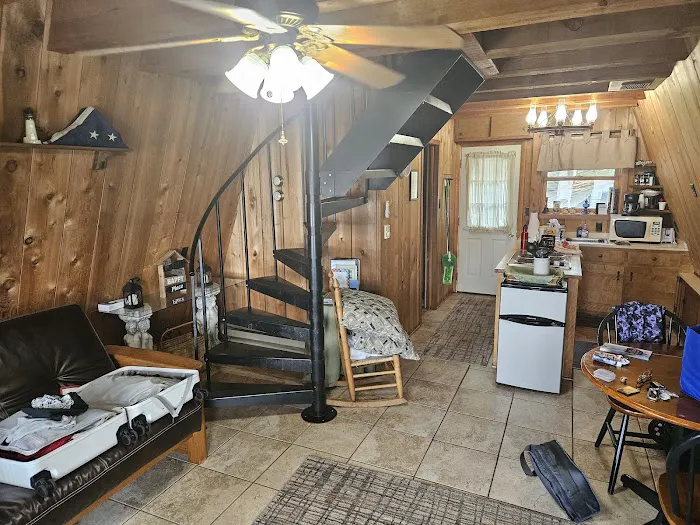 Cave-in Rock Kaylors Cabin B Picture 1