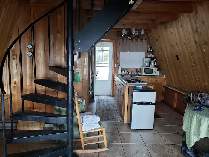 Cave-in Rock Kaylors Cabin B Picture 7