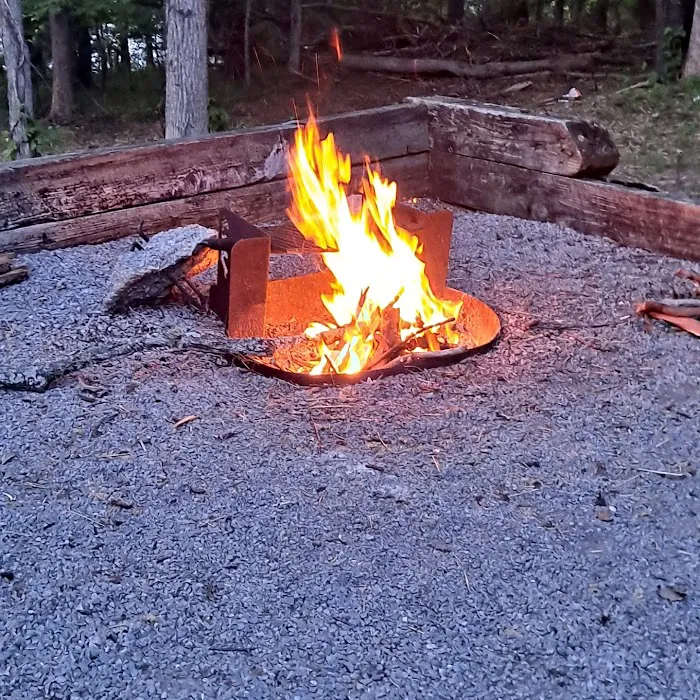 Poole Knobs Campground Picture 7