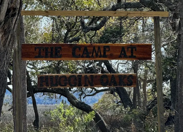 Huggin Oaks Picture 1