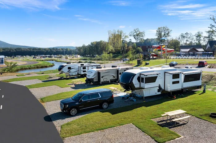 Winding Waters RV Resort Picture 3