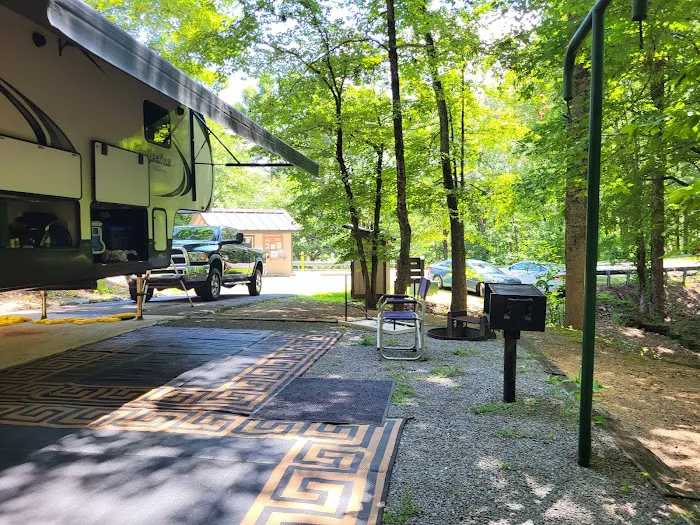 Woodring Campground Carters Lake Picture 8