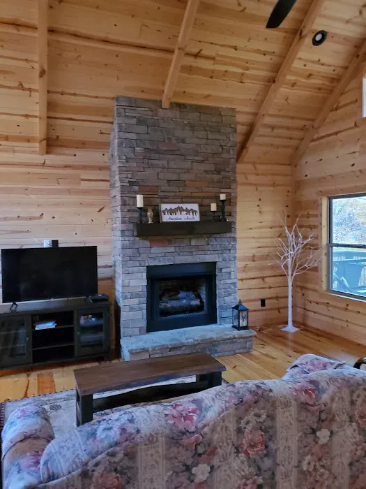 Hollow Tree Hideaway Picture 5