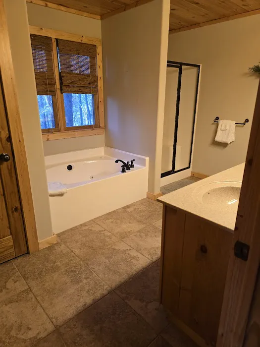 Bearfoot Lodge Picture 8