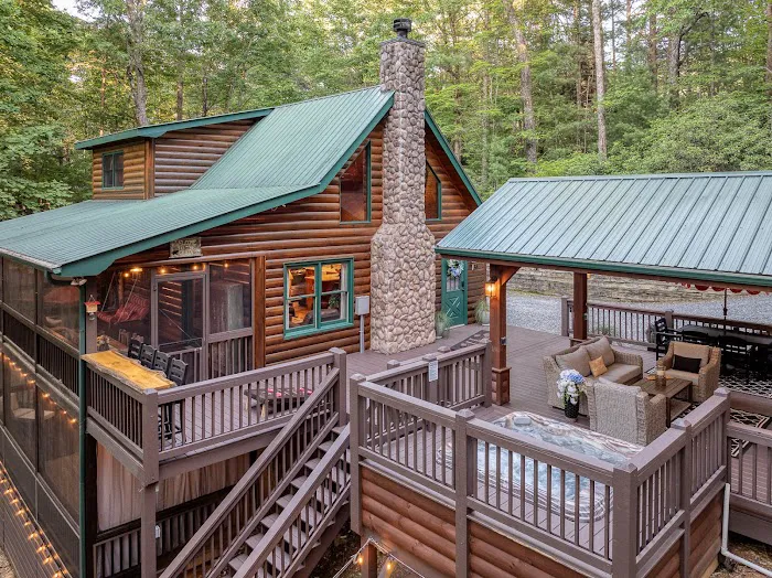 Huckleberry Hideaway Picture 3