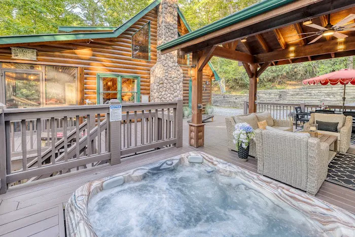 Huckleberry Hideaway Picture 7